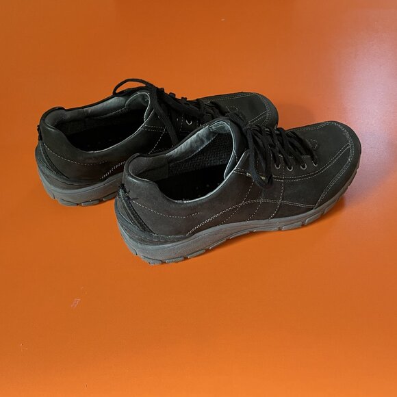CLARKS Women's Black Wave Walk Lace Up Waterproof Walking Hiking Sneaker - Sz 10 - Picture 4 of 8